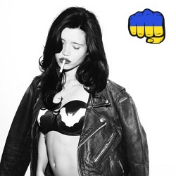 Nessa Barrett - High On Heaven