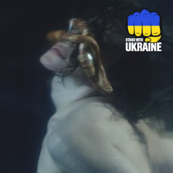 YUVI - ай